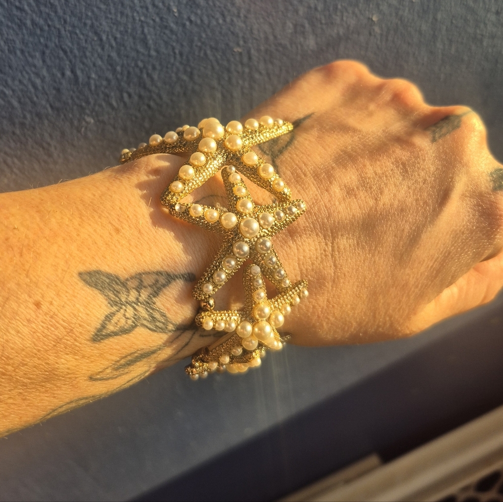 Vintage Gold Tone Starfish Bracelet